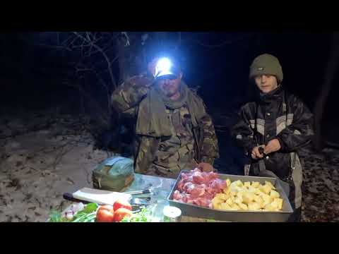 სუპერ ,,ოჯახური'' თოვლიან ტყეში. A family meal